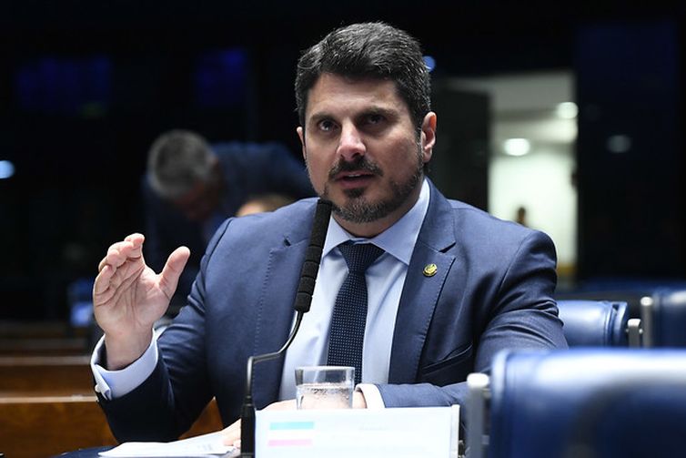 Senado oficializa afastamento de Marcos do Val por 115 dias